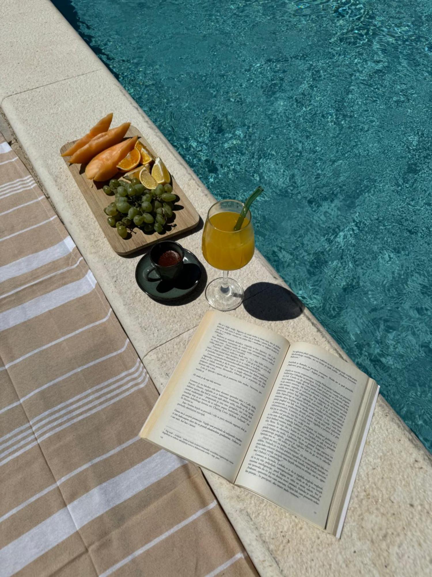 Sukošan Holiday Home Iva With Pool מראה חיצוני תמונה