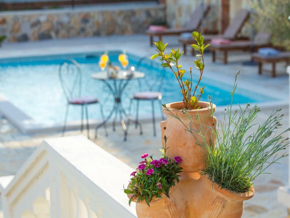 Sukošan Holiday Home Iva With Pool מראה חיצוני תמונה